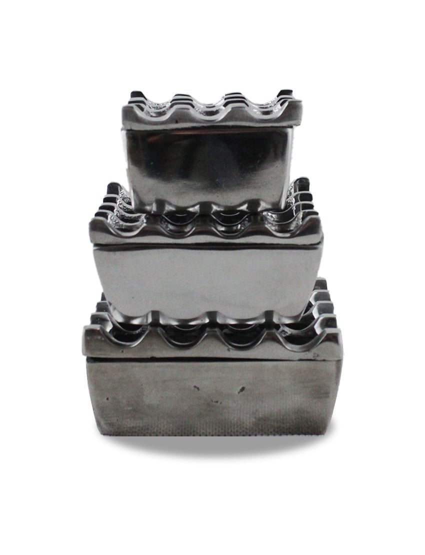 Lot de 3 Cendriers aluminum martelé carrés