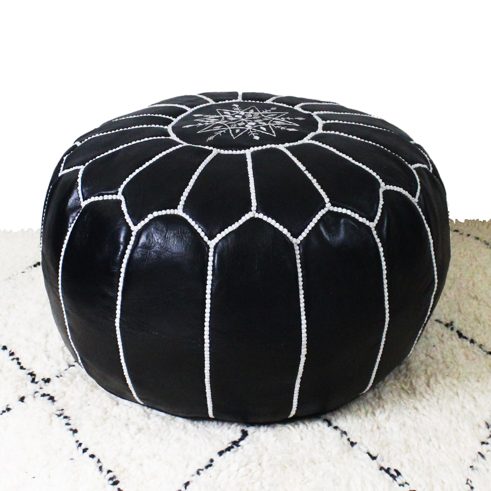 Pouf Marrakech cuir brodé noir