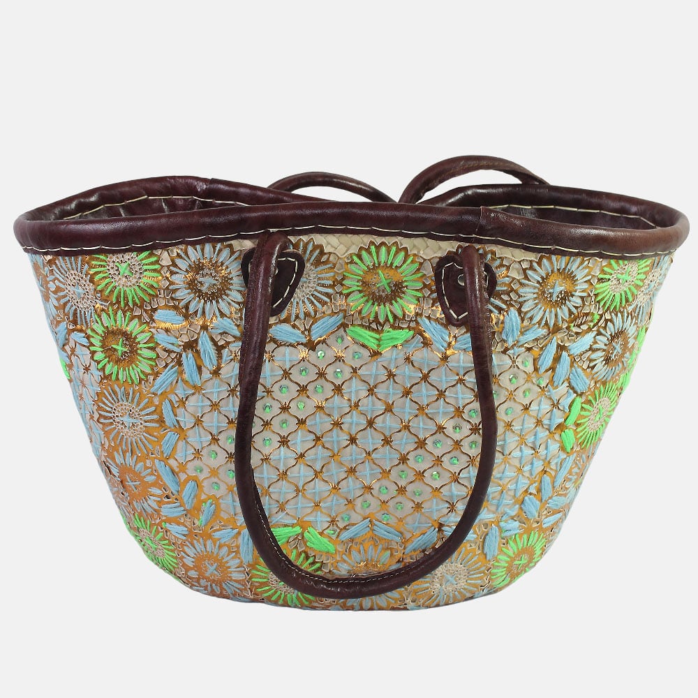 Panier Marocain d'osier Ibiza Broderie verte et bleu ciel